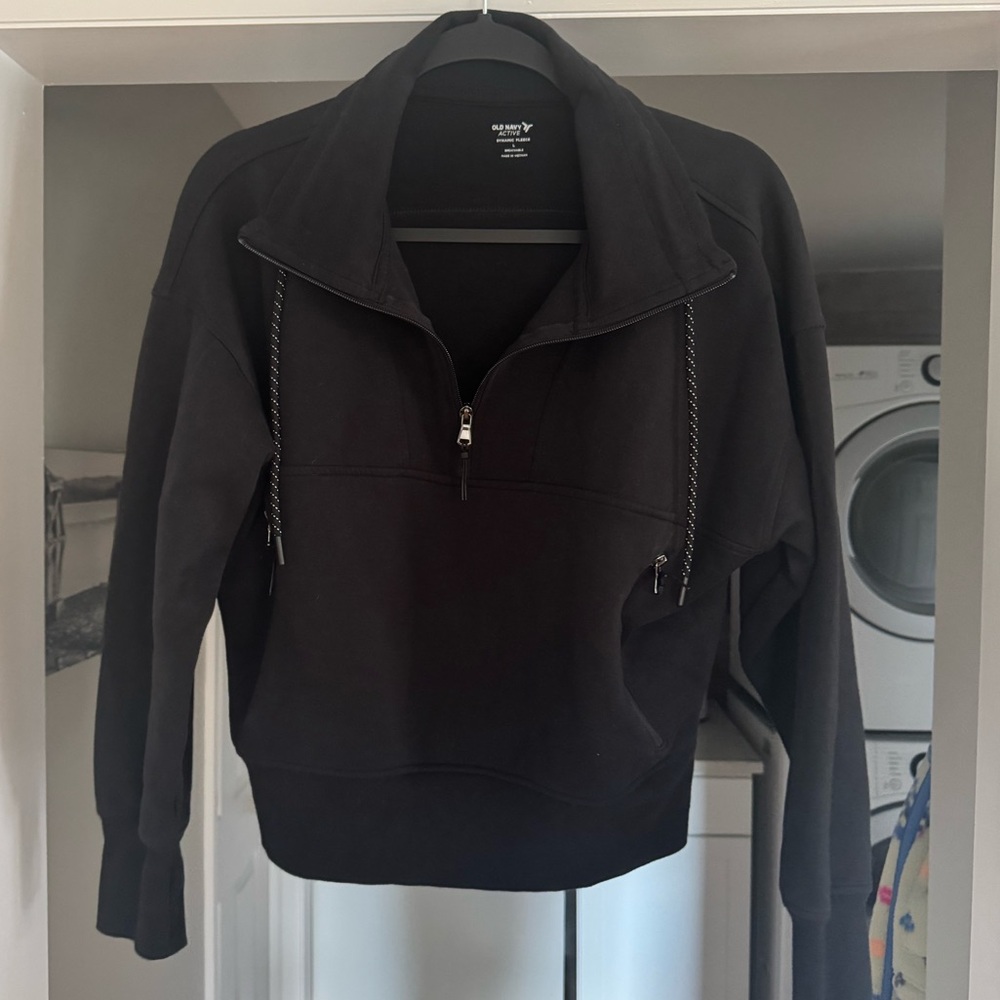 Old Navy Dynamic Fleece Black Half-Zip Pullover Sweatshirt